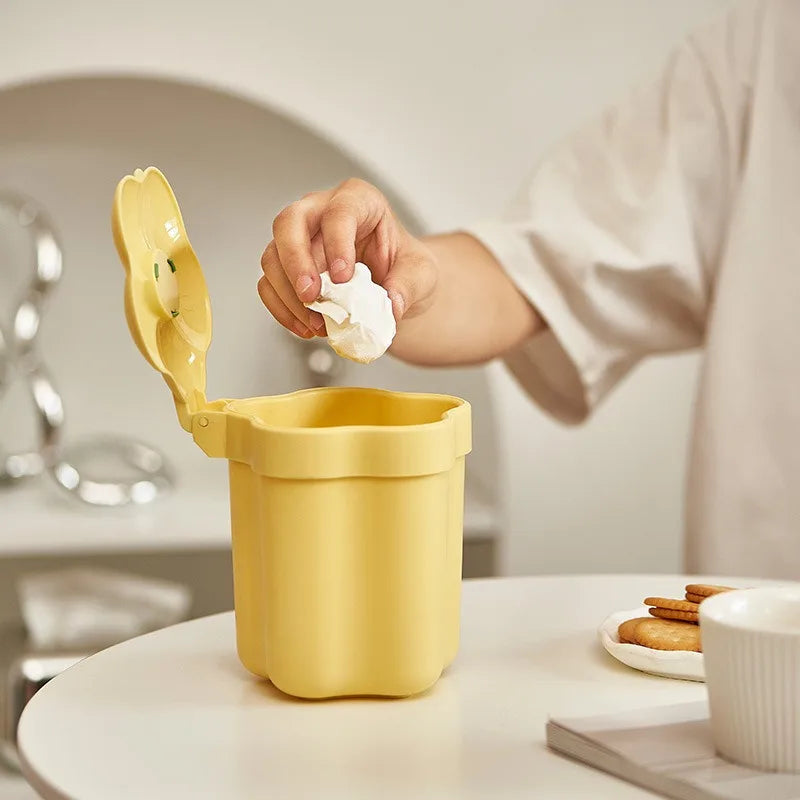 1pc Flower Shape Desktop Trash Can,Household Cute Mini Bins, Bedroom